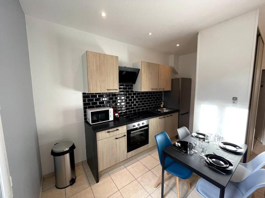 Appartement T2 Pour 3 Personnes Marseille Exterior photo